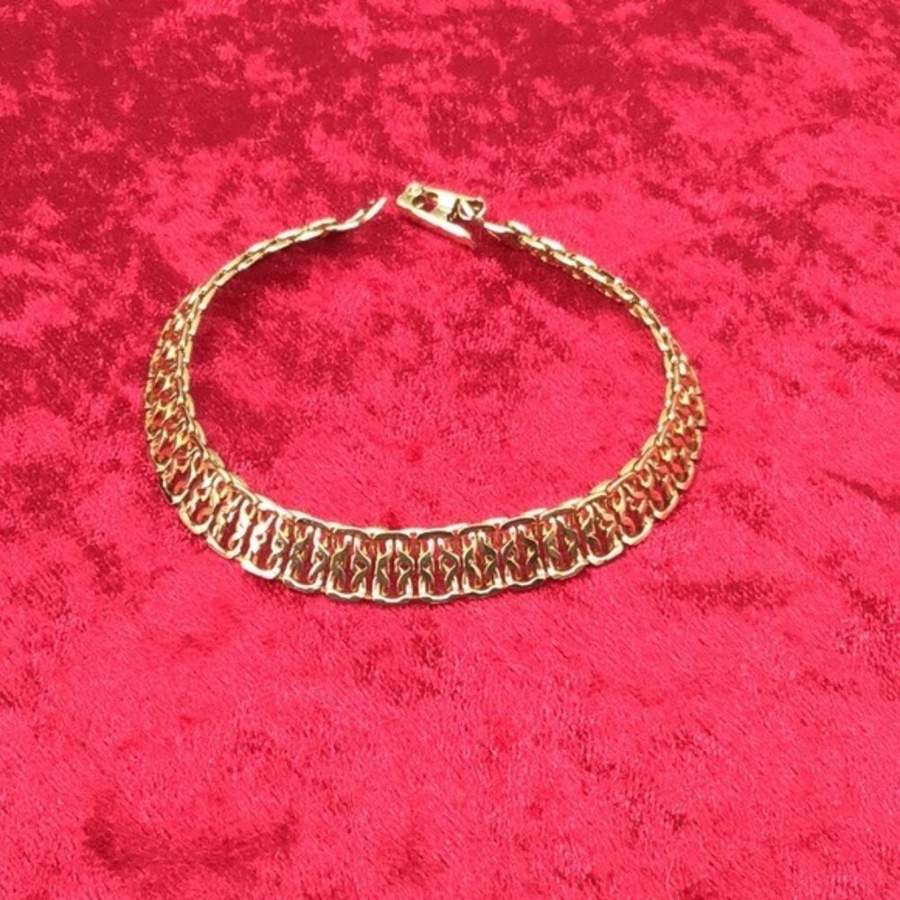 Vintage Napier Gold-Tone Link Bracelet With Ornate Design & Fold-Over Clasp